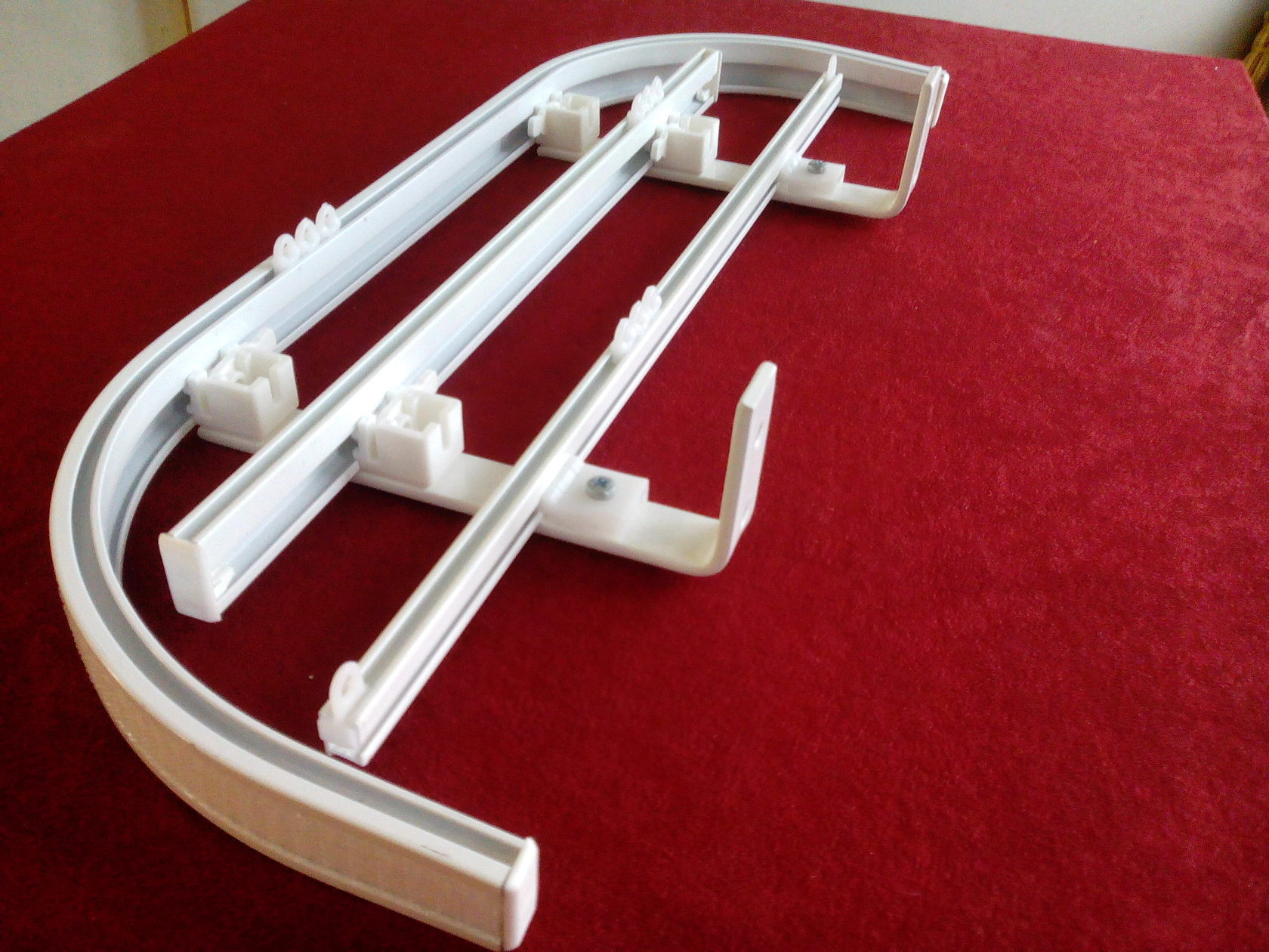 cornice aluminium melengkung