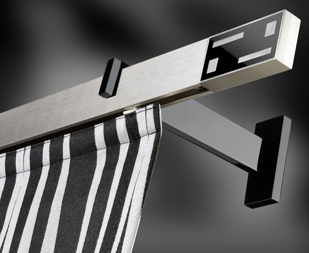 populariti batang tirai aluminium
