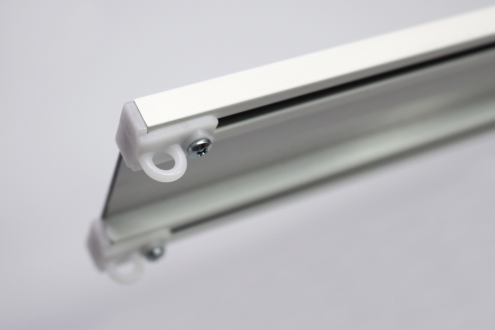kekuatan batang tirai aluminium
