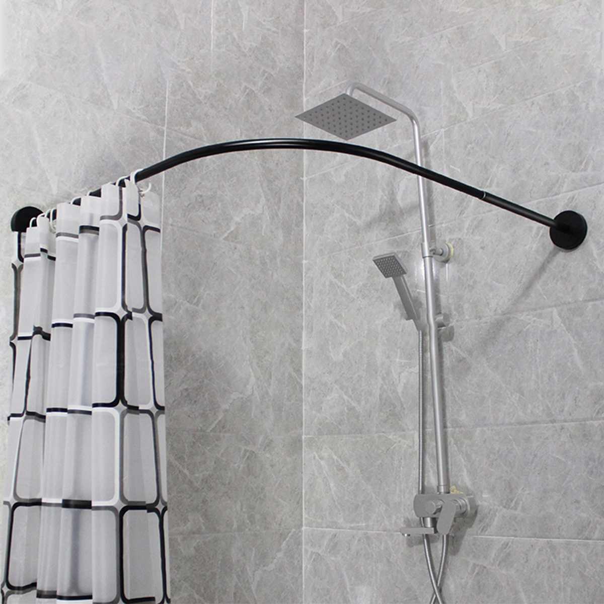 tringle à rideaux en plastique pour rideaux dans la salle de bain