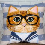 gato polushka con gafas