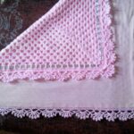 crochet hồng kẻ sọc