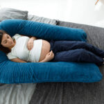 bantal biru untuk hamil