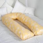 bantal kuning