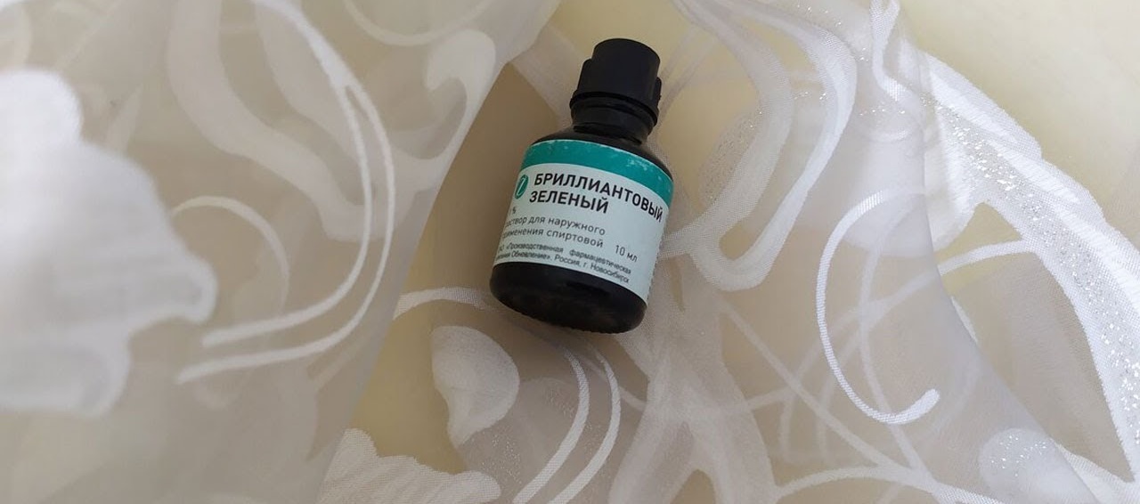 como branquear o tule com verde brilhante